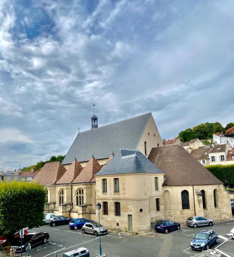 F2 Haut De Gamme Avec Vue Sur Notre Dame Pontoise Exteriér fotografie
